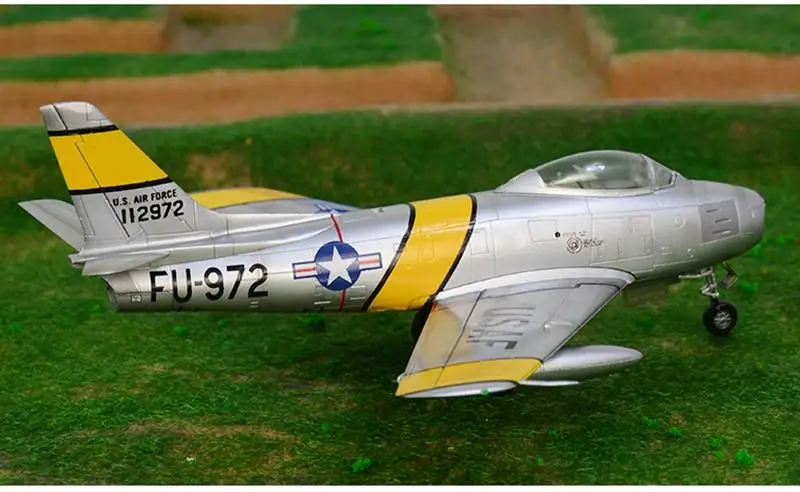 Предварительно построенный 1/72 F-86 Sabre трансонический реактивный истребитель крыло F-86F самолет хобби Коллекционная готовая пластиковая модель самолета