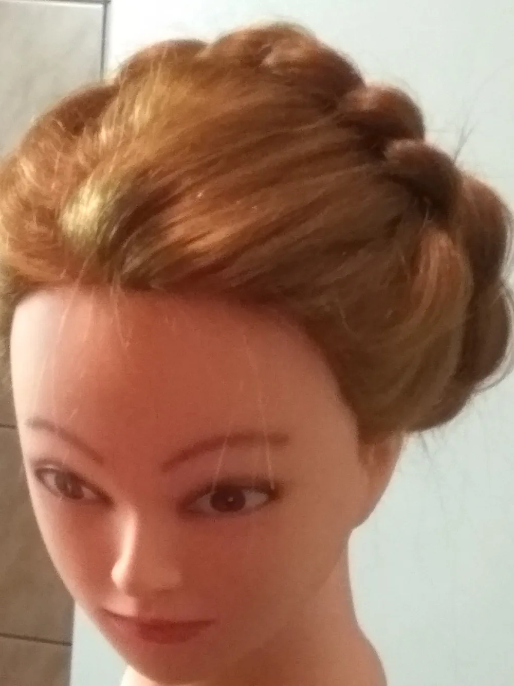 

100% real hair curling iron can pull the doll head mannequin head wig head plate hair makeup stain exercises