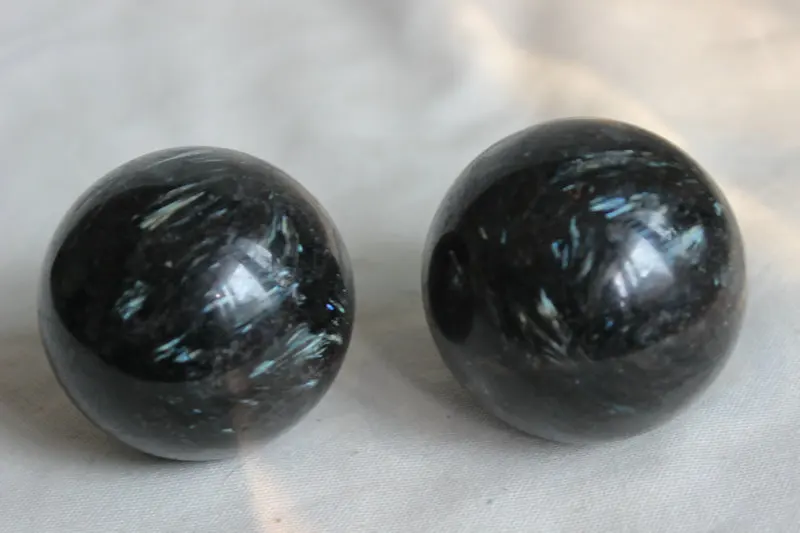 

2 Pieces Natural Arfvedsonite blue Flashes & Red Eudialyte Crystal Sphere Healing GEM STONE Wholesales .Free Shipping