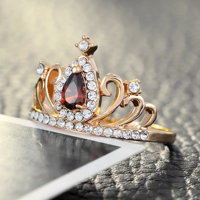 Европейский стиль Лидер продаж Корона Свадебные Кольца для женщин Новые Роскошные Cz Кристаллы золотого цвета кольца Мода Femme серебрянное кольцо с Синим Опалом подарок