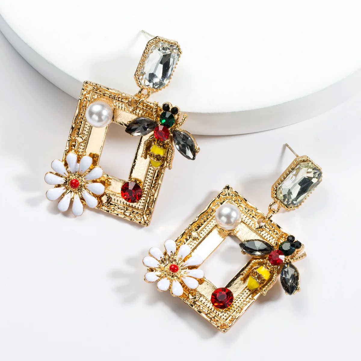 

JOUVAL Sweet Bee Flower Crystal Square Vintage Dangle Earrings Gold Geometric Female Statement Drop Earring Bijoux Women Jewelry