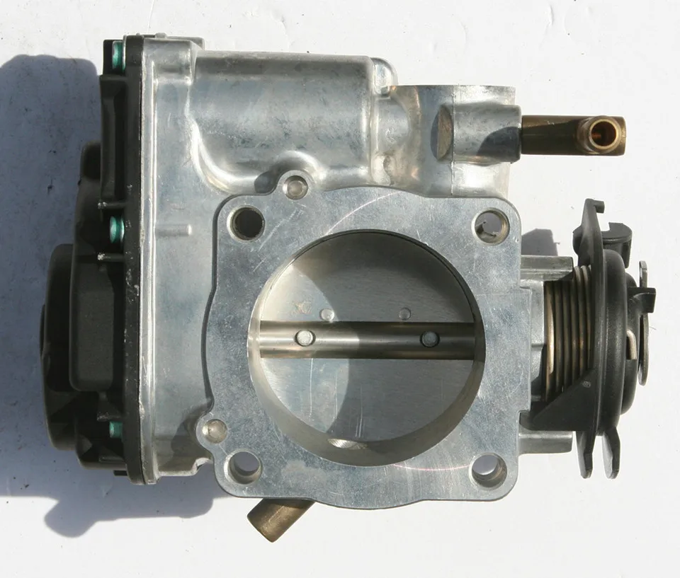 Узел дроссельной заслонки с мотором и TPS для Volkswagen 06A133064A