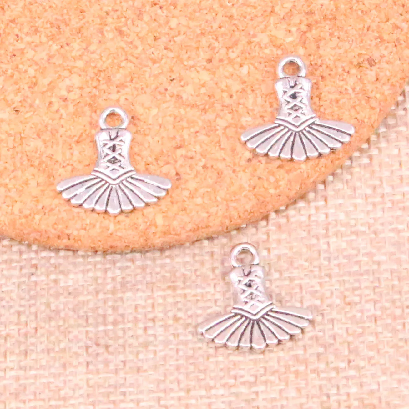 

18pcs Antique Silver ballet dress tutu ballerina Charms pendants DIY Jewelry 17*17mm