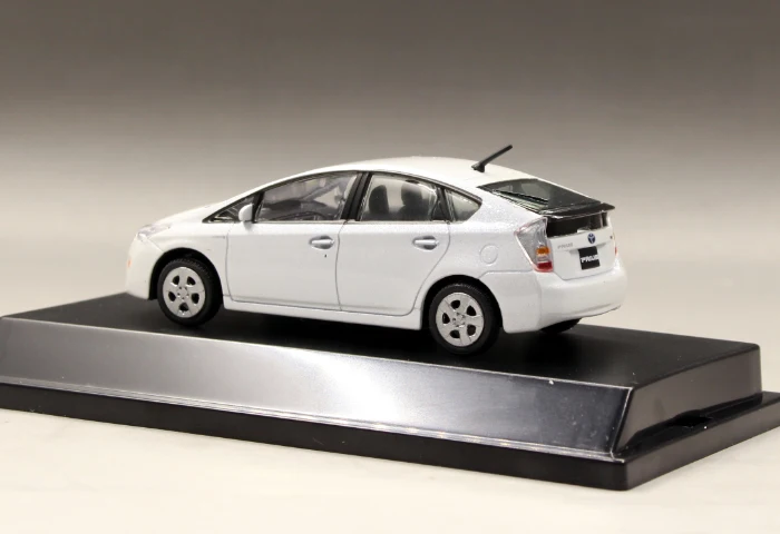 Оригинальные заводские 1:43 TOYOTA PRIUS бутик сплава игрушки для детей Детские игрушки модель подарок оригинальная коробка