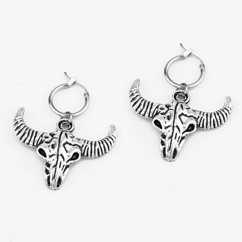 

1pair European Personality Goat Head Pendant Hoop Earrings For Women Punk Antique Silver Animals Pendant Circle Earrings E526