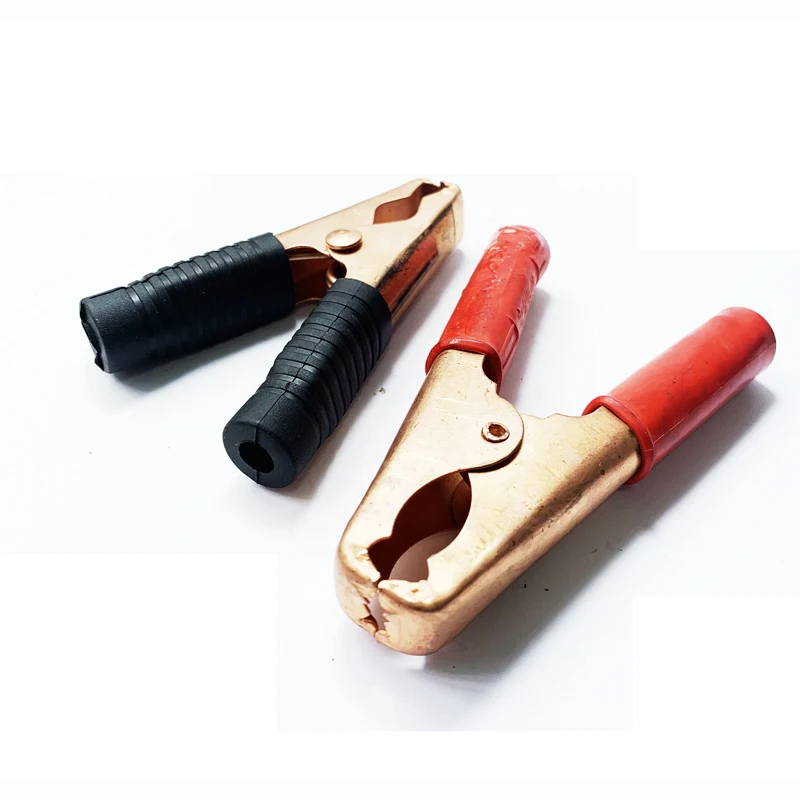 Battery terminal connection clip