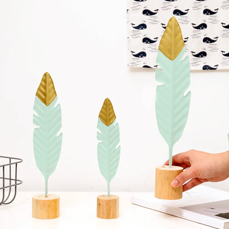 

Metal Wooden Craft Feather Modeling Pen Sculpture Living Room Miniature Home Decoration Accessories Nordic Modern Ornaments