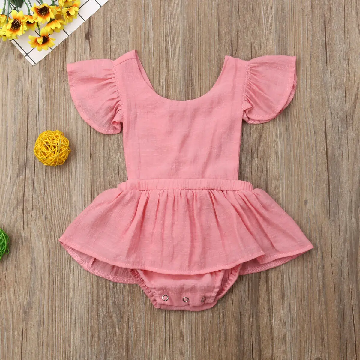 لطيف الوليد الرضع طفلة كشكش أكمام عارية الذراعين رومبير الصلبة بذلة تنورة الملابس وتتسابق