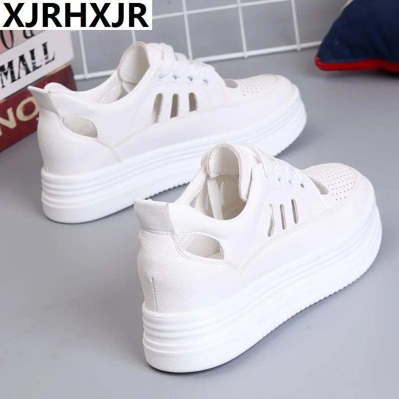 

2019 Summer Breathable Female Sandals LightWeight Round Toe Sneakers Shoes Women Casual Platform Shoes Ladies Mesh Running Shoes