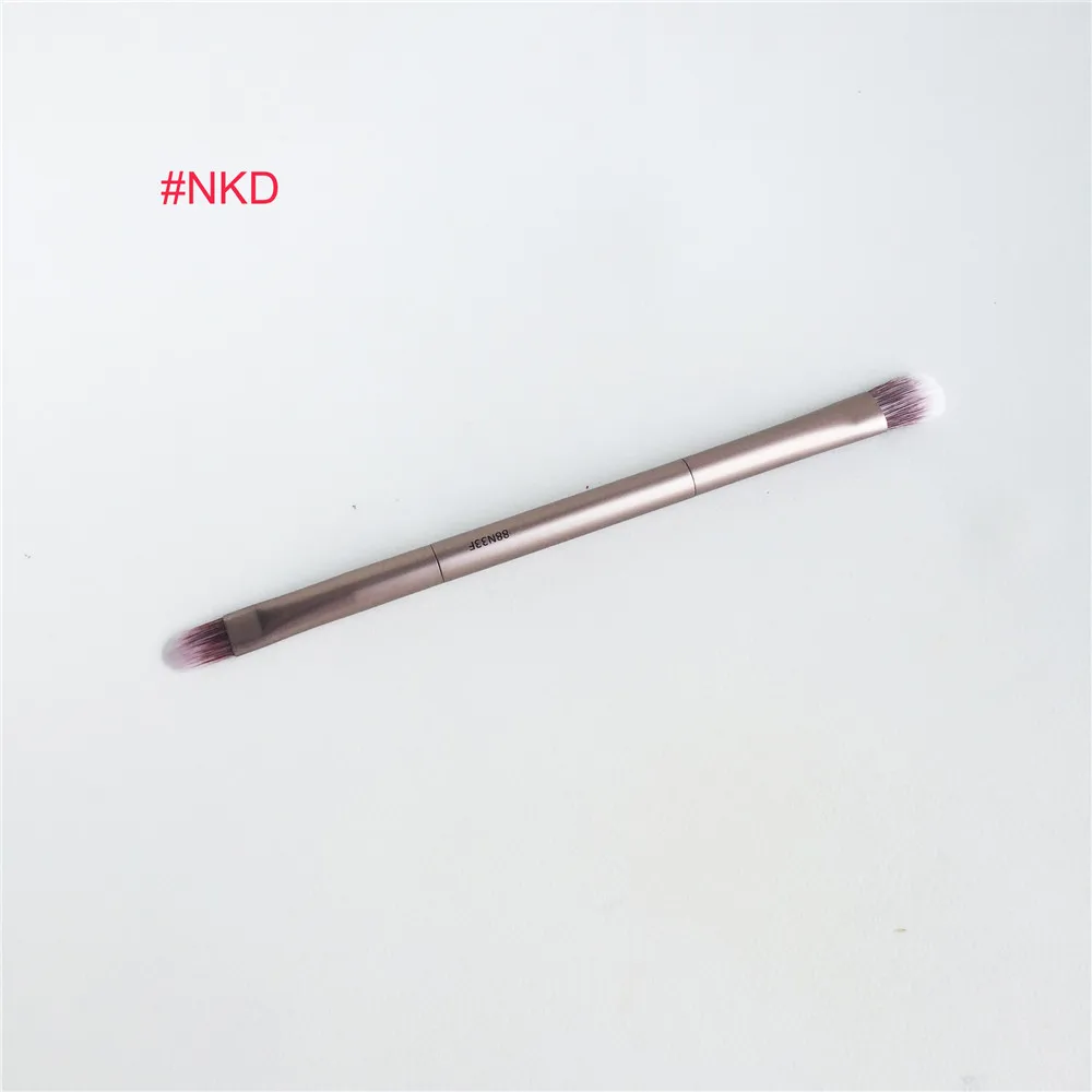Двухсторонние кисти для теней и консилера NKD Смоки растушевки качественные