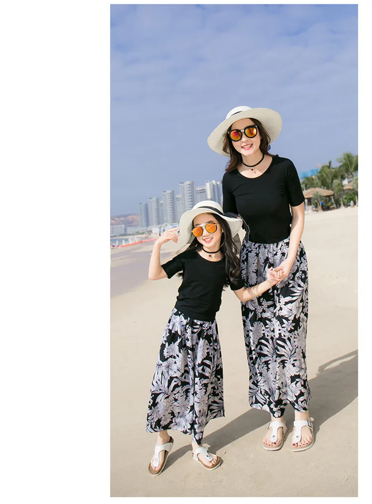 Family matching outfits T shirt father and son short pants mother and daughter loose pants set 13