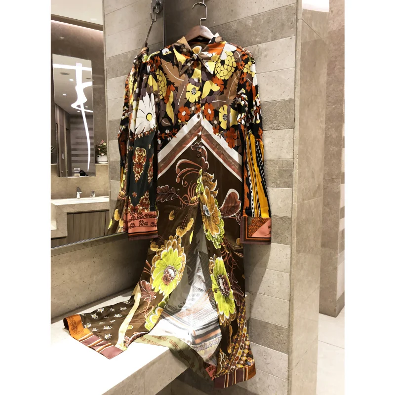 

2019 early autumn color floral print twill silk lapel long sleeve shirtdress irregular hem design High quality Tuxedo dress