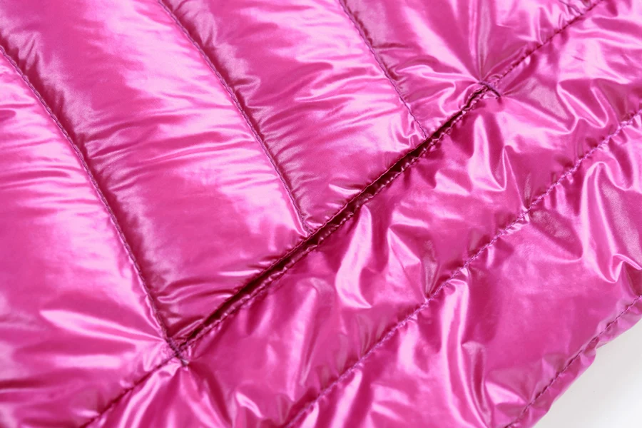 Autumn Winter Ultra Light Women Vest 90% Duck Down Thin Waistcoat Sleeveless Female Down Coats 2018 Fashion Casual UHLULC