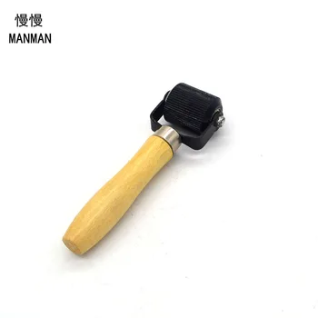 

Heavy-duty ball bearing roller, wooden handle suture, garage tire repair tool, tire repair service shop