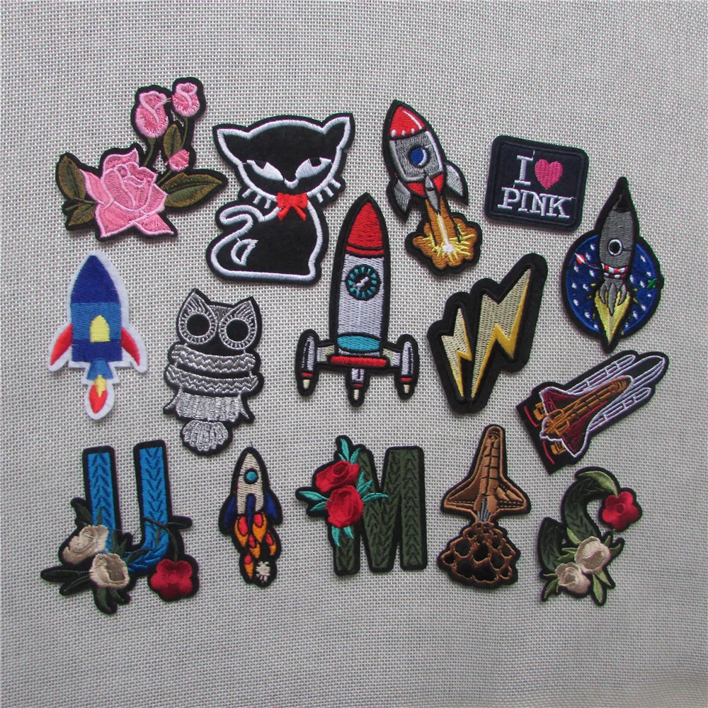 

hot alphabet 1PCS rocket Patch cat Cheap Embroidered Cute Patches Iron On Cartoon Patches For Clothes Kids Jeans Applique Badges