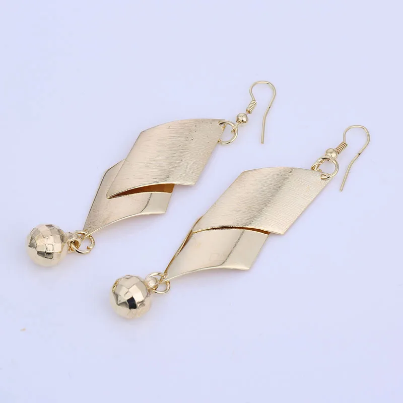 Geometric Long Diamond Dangle Earrings Gold Color and Silver Plated Metal Dangle Ball Earrings Party Jewelry Fashion 2018 Brand (1)