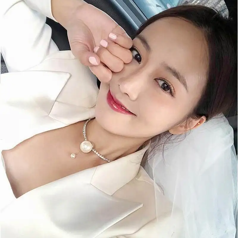 Korean-Fashion-Choker-Necklace-Women-Big-Simulated-Pearl-Jewelry-Statement-Collares-Pendants-Elegant-Birthday-Gift (1)
