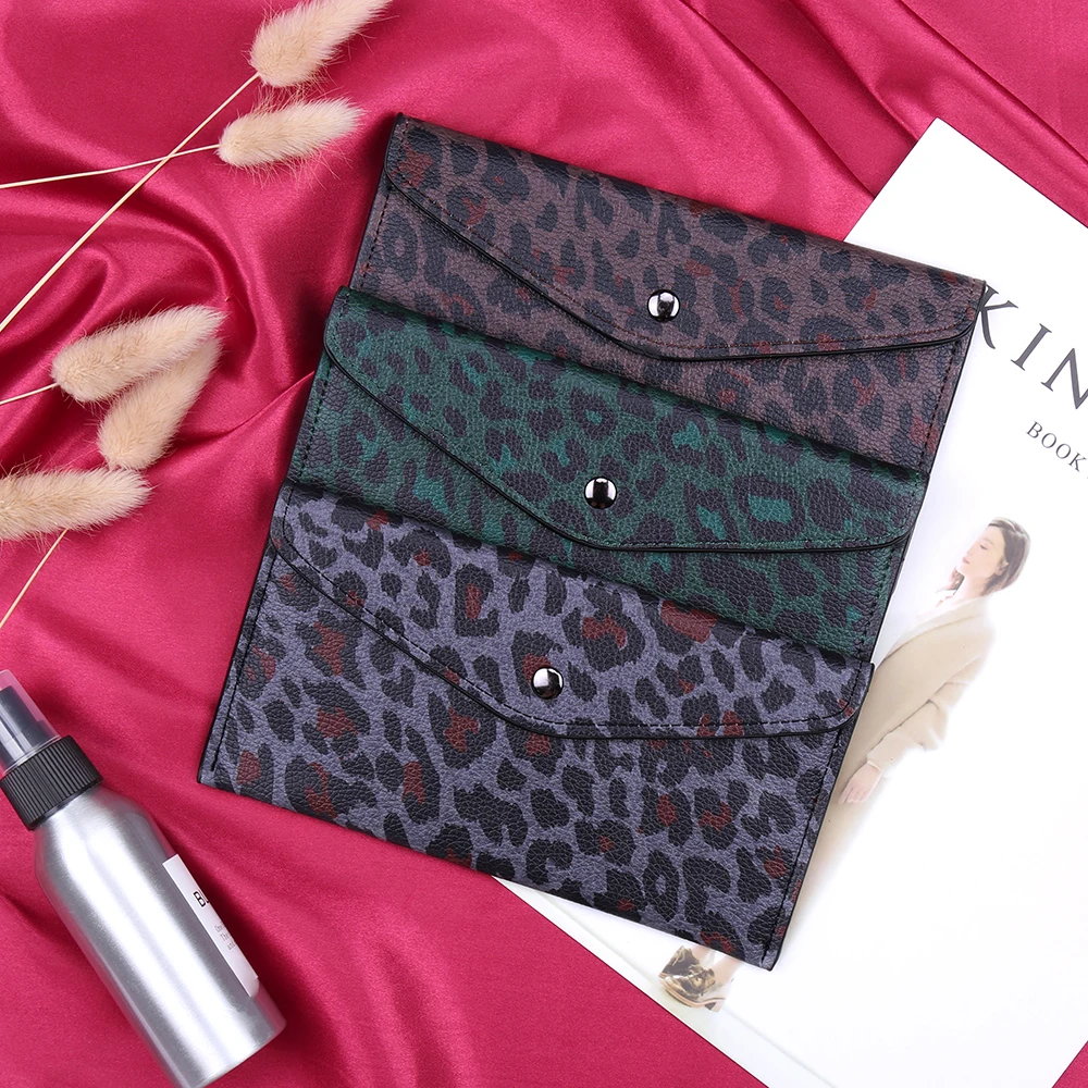 

2018 New Leopard PVC Unisex Wallets Slim Cool Envelope Purse Brand Handbags Card Clutch Wallet Money Bag Gift For Lovers 500967