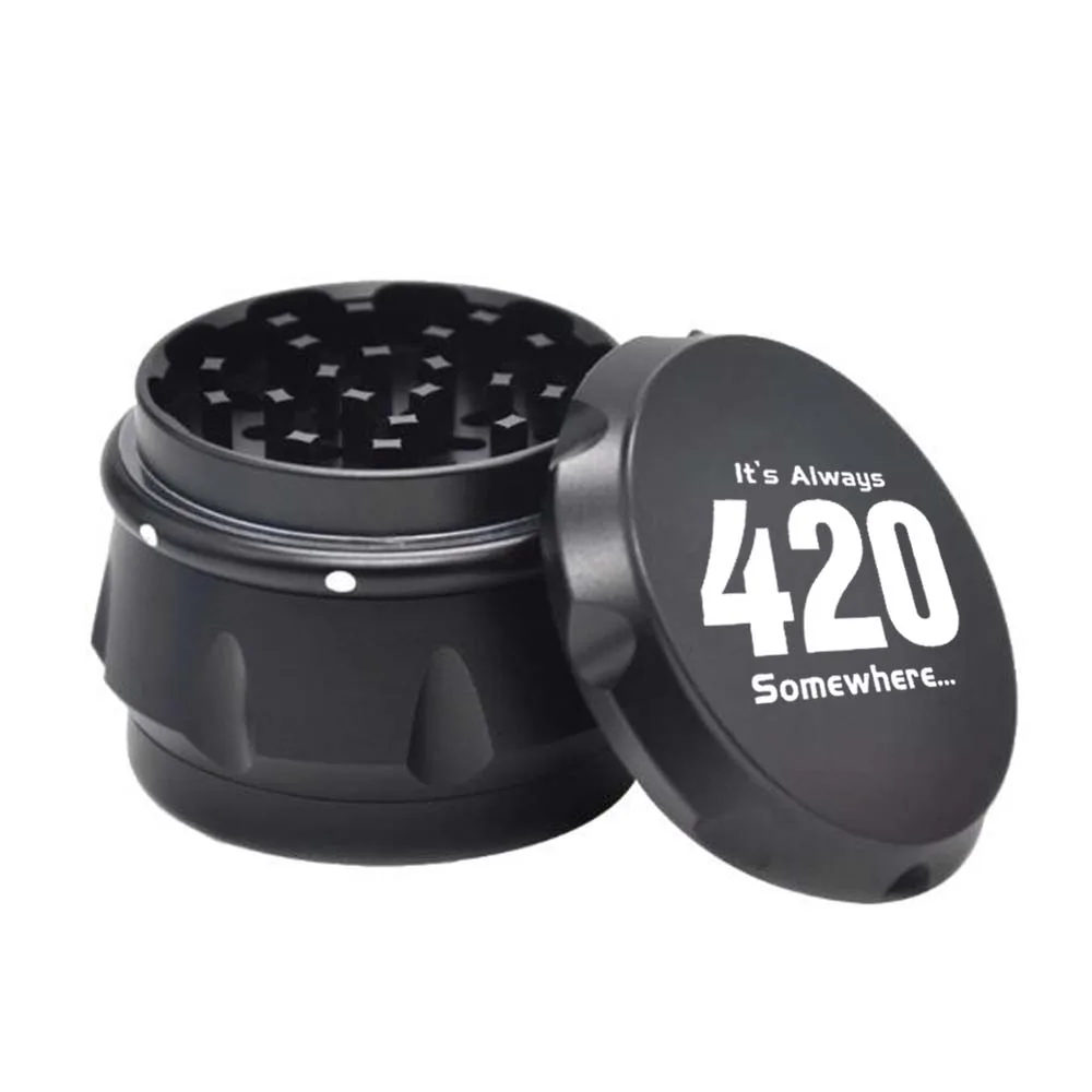 HONEYPUFF Speaker Shape Herb Grinder Aircraft Aluminum Grinder 56 MM 4 Layers Crusher Herb Tobacco Grinder Spice Crusher - Цвет: Black-420