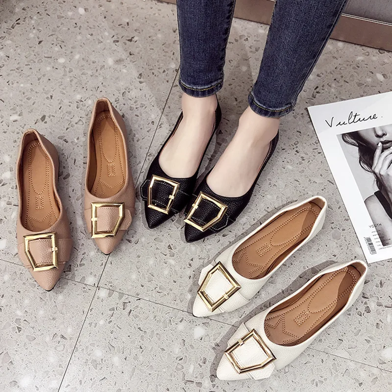 

2019 spring new fashion simple solid color flat shoes women comfortable wild metal decorative casual shoes.
