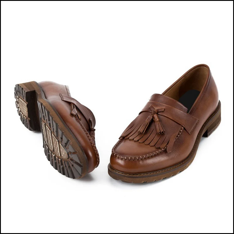 Осенняя обувь с круглыми носками без шнуровки Мужская удобная обувь из натуральной кожи мокасины повседневные Лоферы ручной работы Для