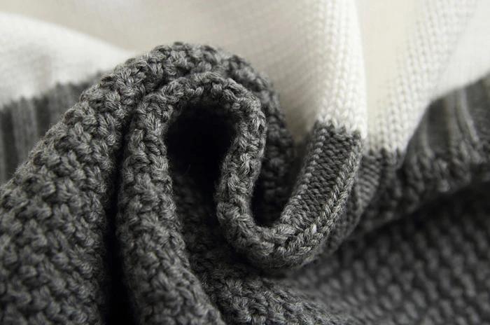 3753904515_783592059