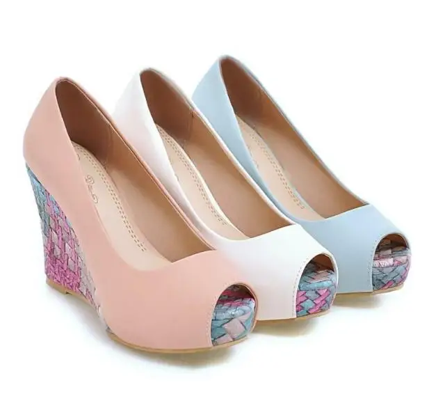 Spring and summer new wedge sandals female fish mouth super high heel waterproof Korean version of the thick platform cake shoes