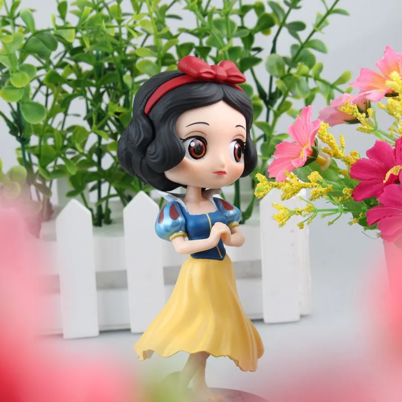 2017 Movie Cartoon Princess Snow White Action Figure Model Toys Big Eyes Snow White Dolls Cake Home Decor 14cm  (2)