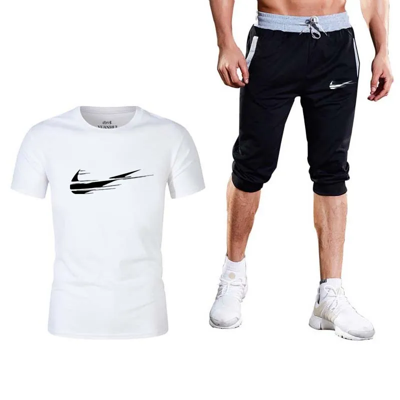 

2019 Men's Suit Brand Sportswear New Men's T-shirt + Shorts Men's Leisure Short Sleeve T-shirt Men's Summer Leisure Shorts