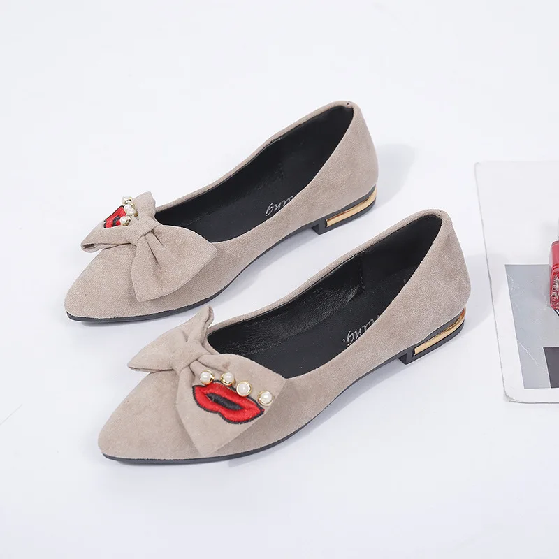 Женская обувь, большие размеры 35-40 г. новые весенние корейские туфли-лодочки на низком каблуке с бантом и принтом в виде губ замшевые студенческие туфли