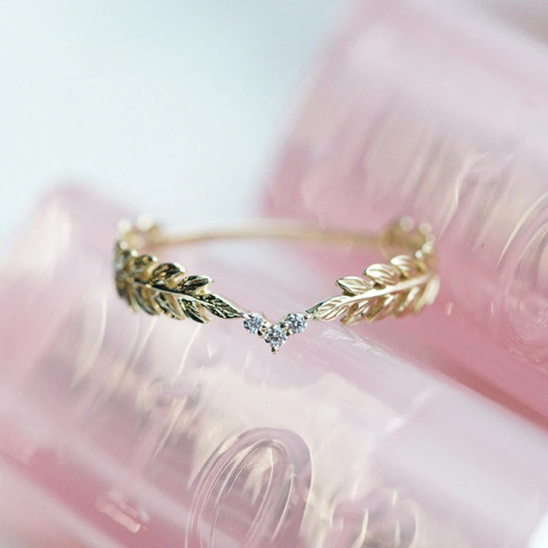 

Leaves Straw Feather Rings For Women Elegant Style Cubic Zirconia Yellow Gold Color Career Gift Fashion Jewelry KAR348