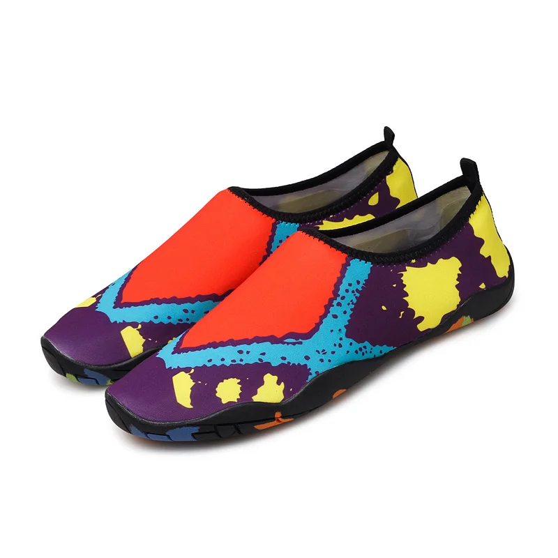 Новинка года; Летняя обувь; мужская женская обувь для плавания; пляжные сандалии; шлепанцы; полосатые разноцветные дышащие быстросохнущие туфли для серфинга - Цвет: Многоцветный