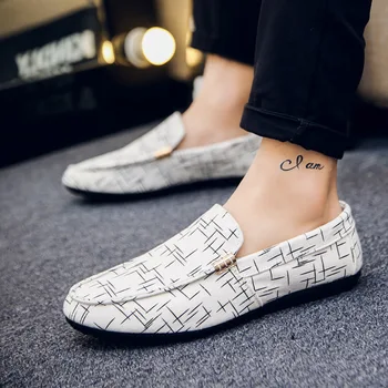 

Brand Fashion Summer Style Soft Moccasins Men Loafers High Quality Men Flats Gommino Driving Shoes Big Size Men Canvas Shoes 2a