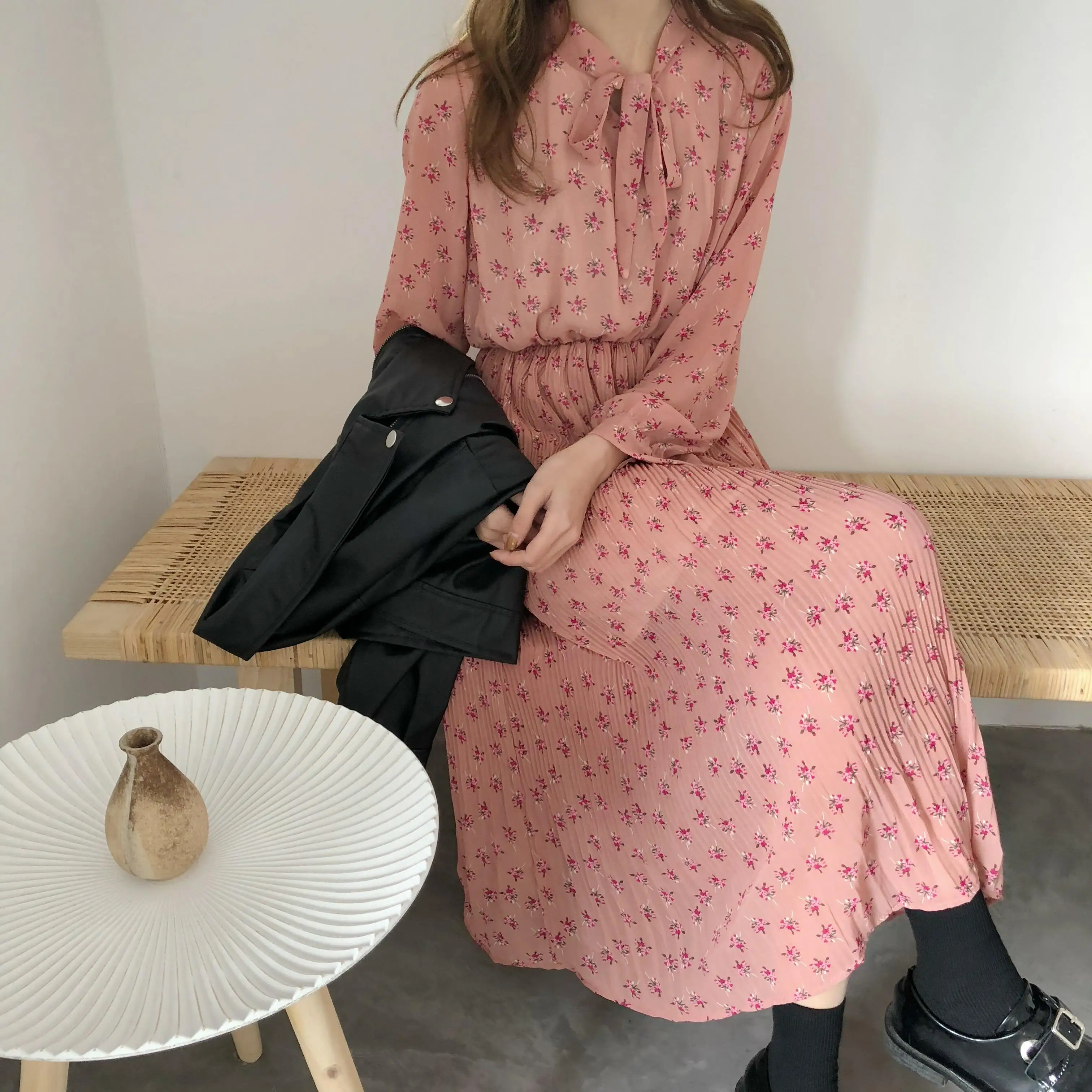 

Korean Spring Autumn Women Sweet Long Dress Mori Girl Pink Floral Chiffon Vestidos Longo Romantic Chic Pleated All-Match Dresses