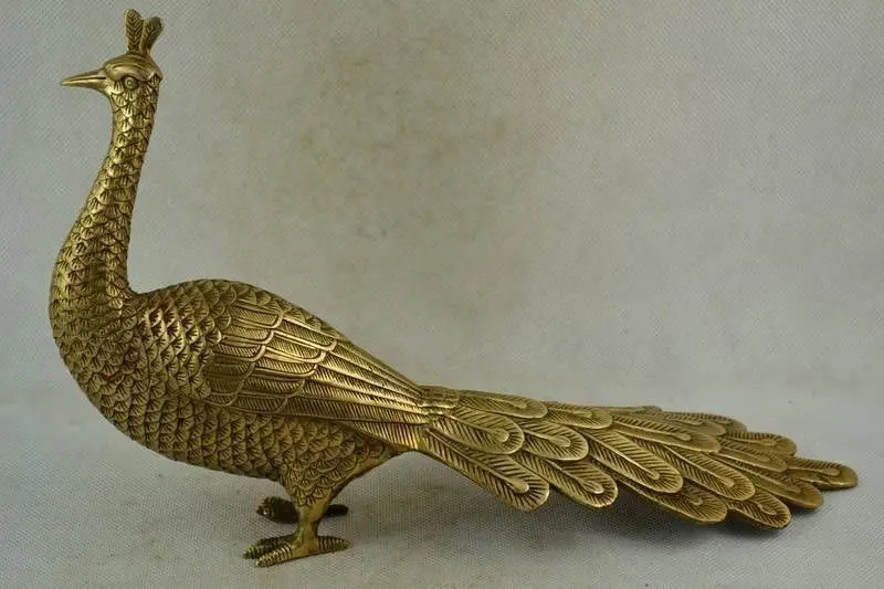 

Chinese Old Handwork Copper Carving A Lifelike Peacock Noble Statue