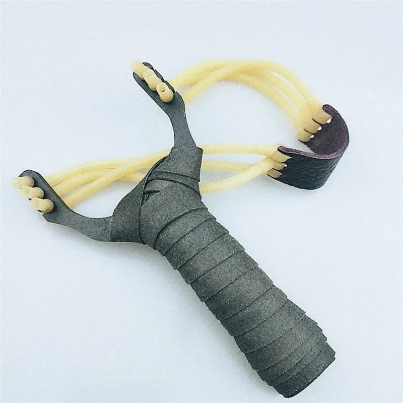 Powerful slingshot hunting high quality steel and rubber band outdoor sling shooting professional slingshot