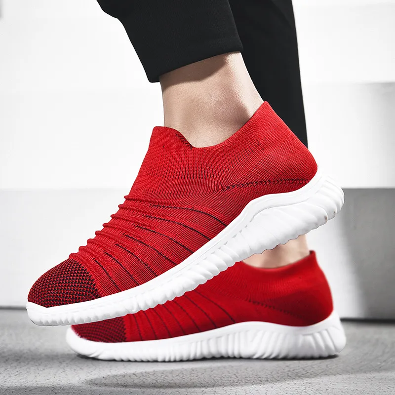 Breathable Mesh Male Sneakers Shoes Men 2019 Slip on Casual Men Shoes Fashion Non-slip Male Sneakers Socks Shoe Sapato Masculino