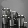 Gobelet doseur de laboratoire en acier inoxydable, 500ml 700ml 1000ml 1500ml 2000ml, gobelet de mesure, liquide gradué, outils métalliques avec échelle intérieure, 1 pièces ► Photo 1/6