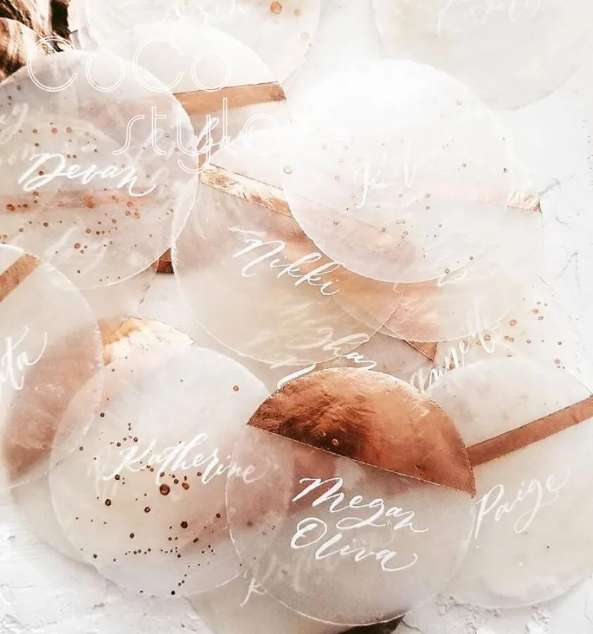 

Cocostyles customized beautiful rose gold printing lucid shell guest name card with hand writing for fashion calligrapher