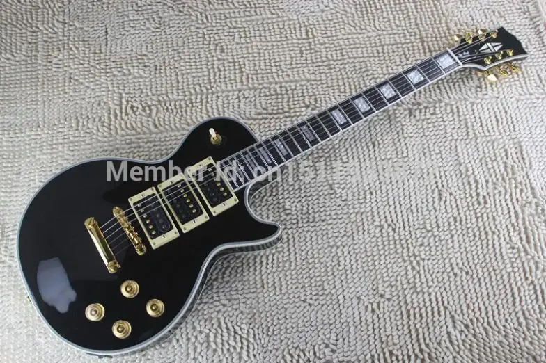 

Free shipping 2014 Top Quality Custom Black Beauty special signature electric guitar three pickup golden Hardware in stock