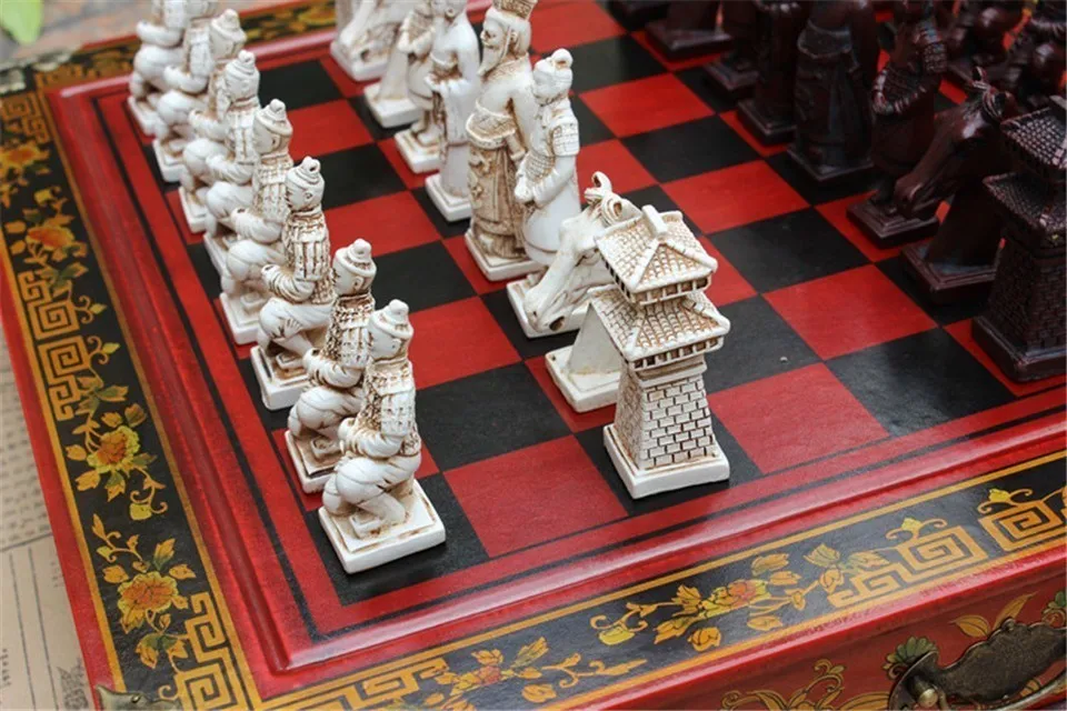 New Wood Chess Chinese Retro Terracotta Warriors Chess Wood Do Old Carving Resin Chessman Oversized Chess Piece Premium