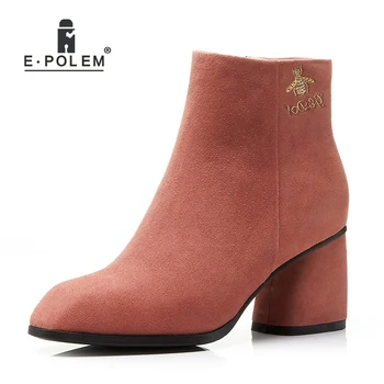 

Genuine Leather Female Boots Honeybee Bee Embroidery Kid Suede Ankle Boots Square Toe Side Zip Boots 2018 New