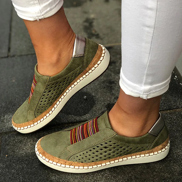 

New Retro Women Flats Breathable Hollow Splicing Loafers Casual Shoes Walking Shoes Soft Comfortable Tassel Shoes Large Size 43