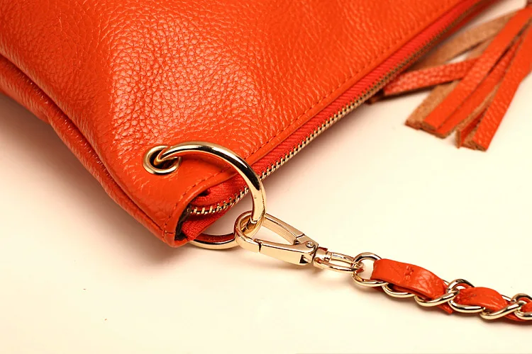 Хит, женская сумка из натуральной кожи(верхний слой), настоящая воловья кожа, Ретро стиль, с кисточками, на цепочке, на плечо/через плечо, модные сумки-мессенджеры, B140