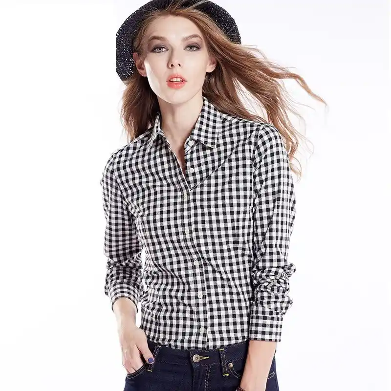 camisa de cuadros roja y negra mujer