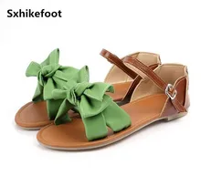 Freies Verschiffen Große größe frau Europa 2017 sommer mode süße weiche untere schmetterling knoten komfortable PU candy farbe sandalen