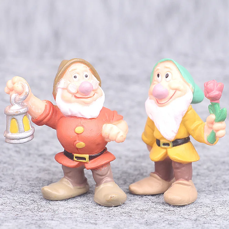 Snow White and Seven Dwarfs PVC Figures (8)