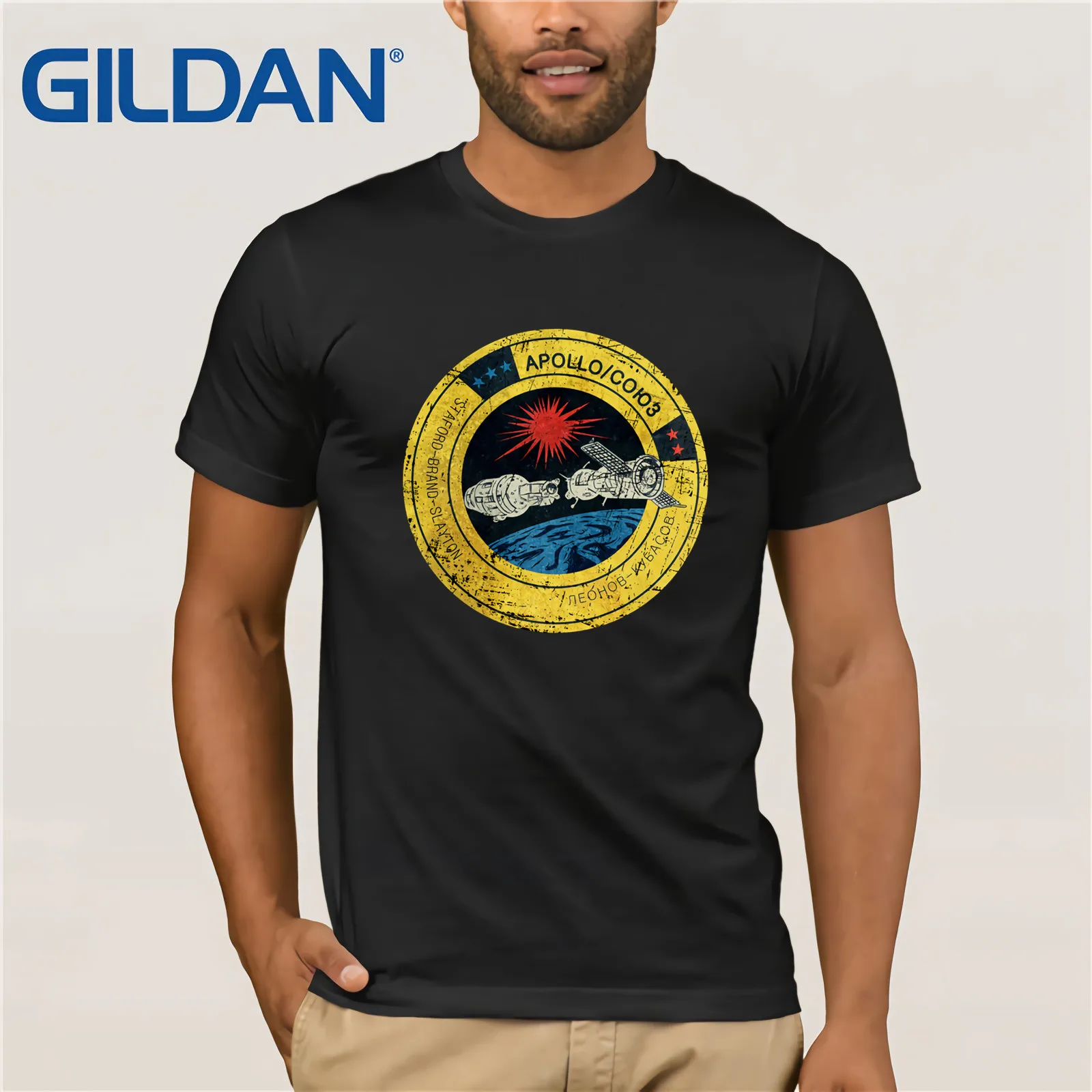 

Gildan Brand Russia CCCP Apollo Soyuz Vintage Emblem V01 Space Exploration Program T-Shirt Summer Men's Short Sleeve T-Shirt