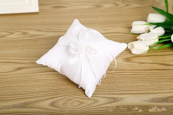 

High Quality Square Wedding Ring Pillows Cheap Sale Rhinestone Beaded Ring Pillow Wedding Supplier Favors
