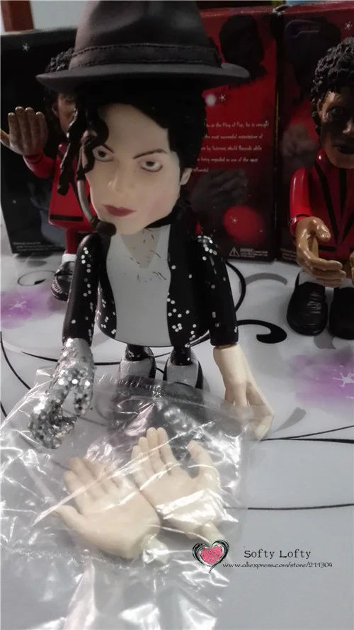 Michael Jackson Q figures - 3